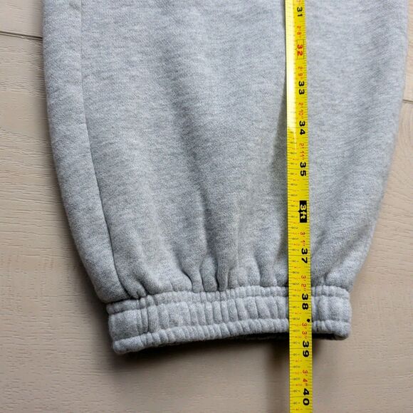 Aritzia Joggers Womens Medium Sweatfleece Cozy Fleece Mega Fit Gray Cargo - Picture 10 of 12